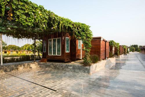 Hotel Prew Lom Chom Nam