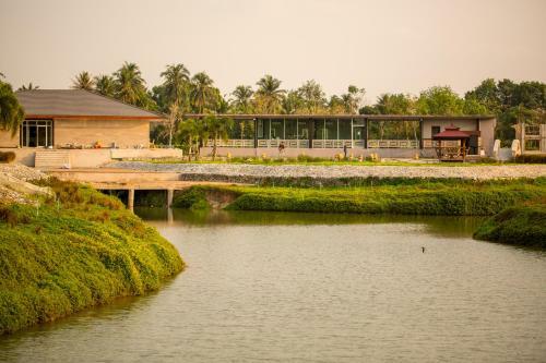 Hotel Prew Lom Chom Nam