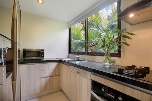 Six Hills Sea View Villa