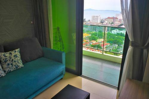 Thai Pattaya Apartment Dusitehaijin