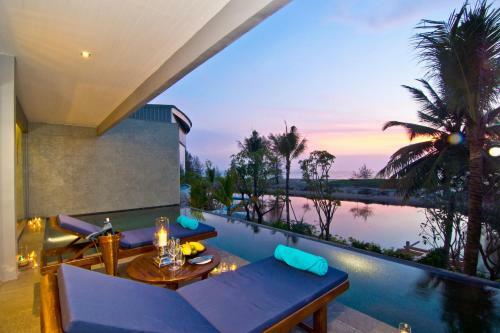 Hotel Away Phuket Le Coral