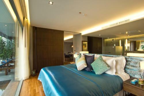 Hotel Away Phuket Le Coral