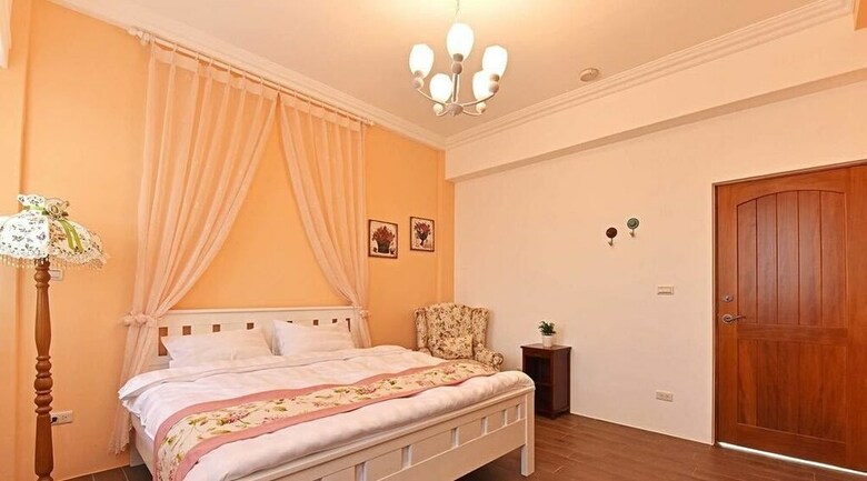 Bed & Breakfast The Charming Land
