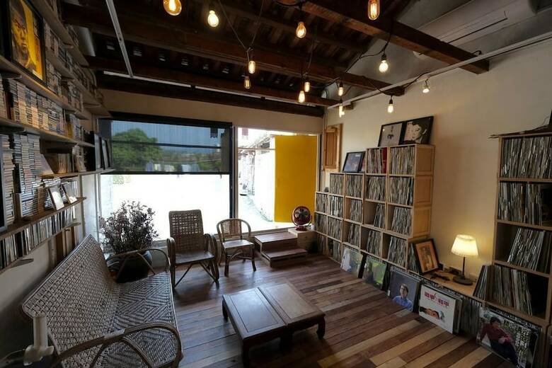 Hostal Yellow And Black Guest House
