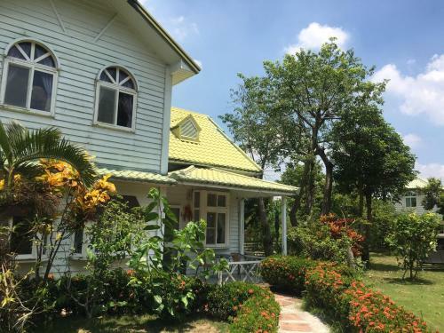 Sunshino Farmstead