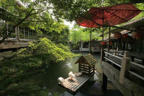 Bed & Breakfast Zhou Ye Cottage