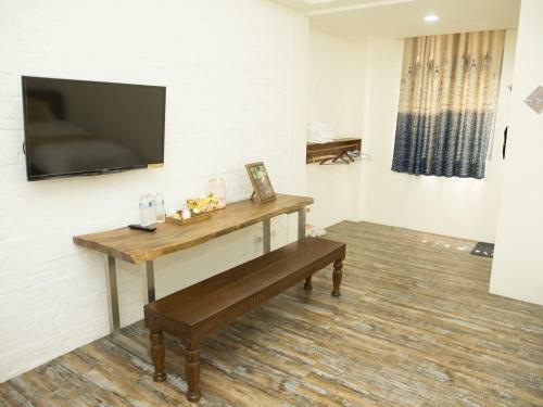 Home & Teak Residence