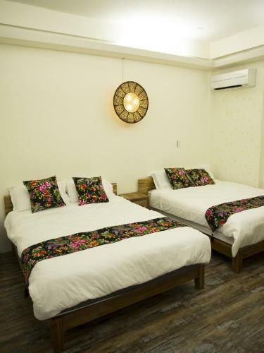 Home & Teak Residence