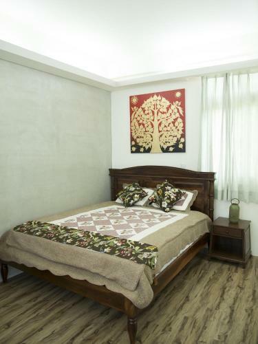 Home & Teak Residence