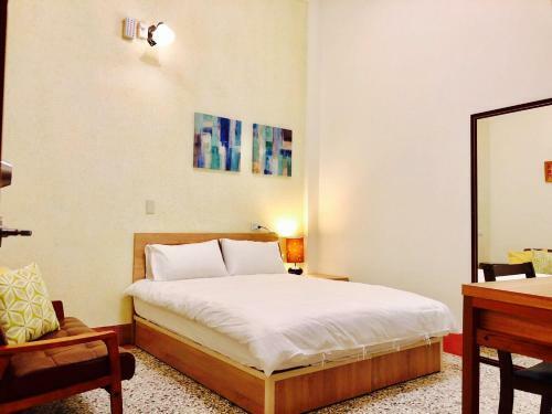 Hostal Freedom B&B