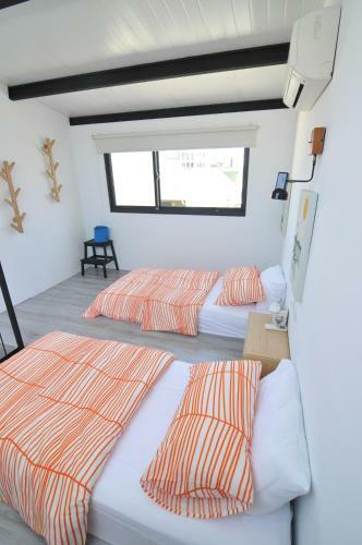 Hostal Avery Case