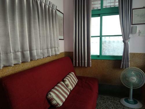 Tungning Hostel - Dafu St