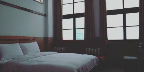 Tungning Hostel - Dafu St