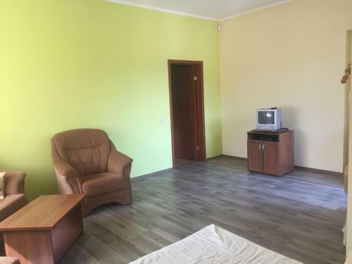Hostal Hotel Uzlissya