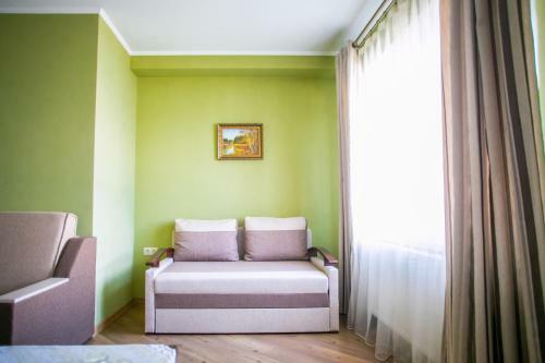 Tulpan Hotel