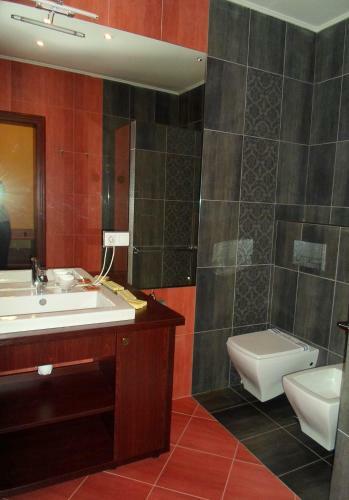 H & K Imperial Plus Hotel