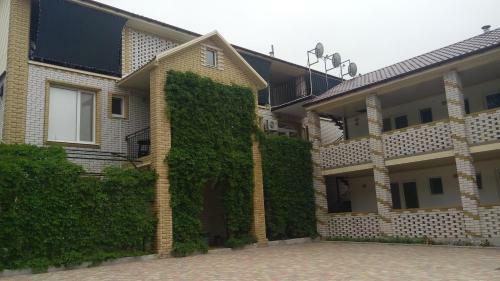Hostal ????????