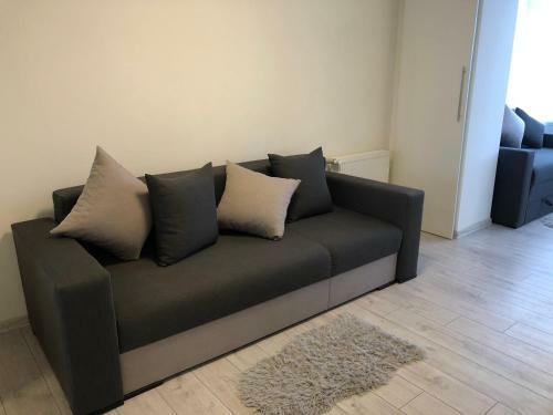 Apartment Dobryanskogo 4, Centre