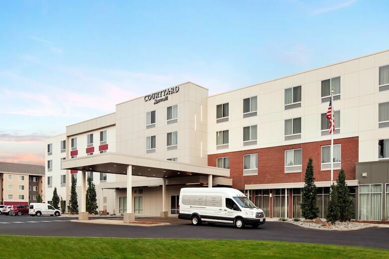 Hotel Courtyard By Marriott Pullman