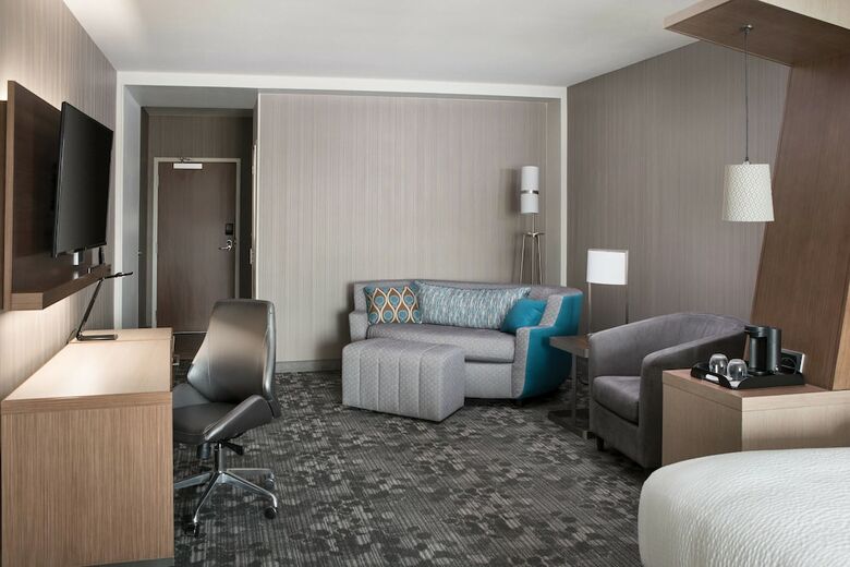 Hotel Courtyard By Marriott Pullman