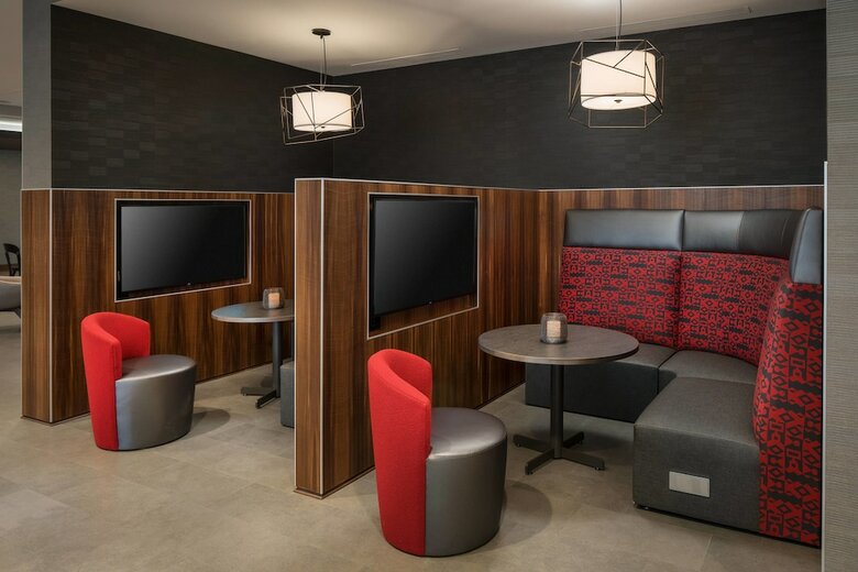 Hotel Courtyard By Marriott Pullman