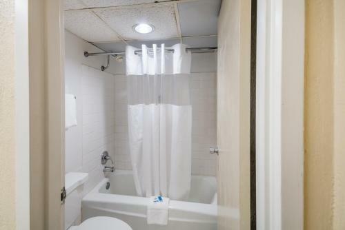 Hotel Rodeway Inn And Suites