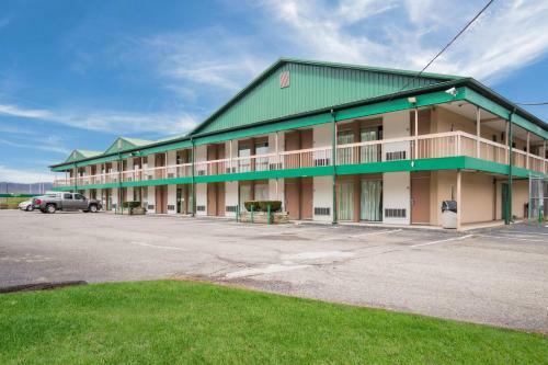 Hotel Rodeway Inn And Suites