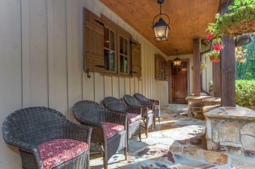 183 Starry Night Lane Home