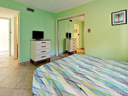 Apartamento 5570 Gulf Blvd Condo Unit 201