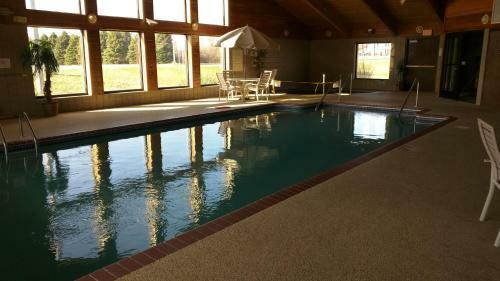Madelia Hotel & Suites
