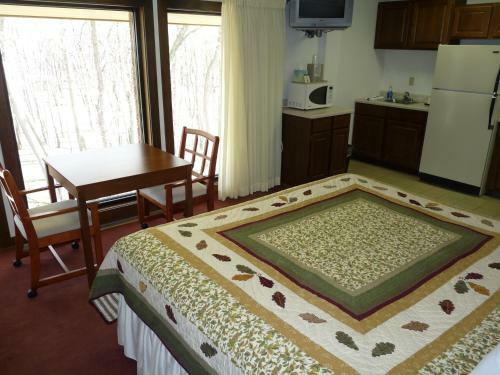 Hotel Riverbank Lodge