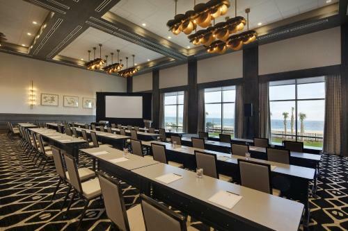 Hotel Embassy Suites St Augustine Beach Oceanfront Resort