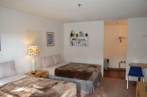 Deep Creek Motel