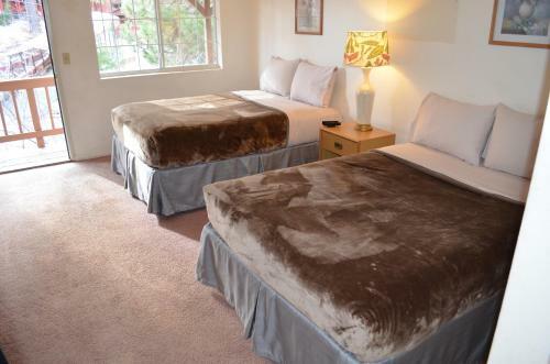 Deep Creek Motel