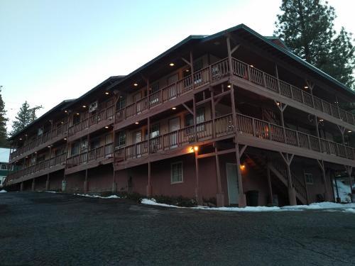 Deep Creek Motel