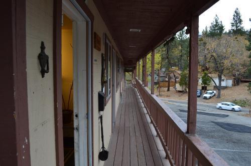 Deep Creek Motel