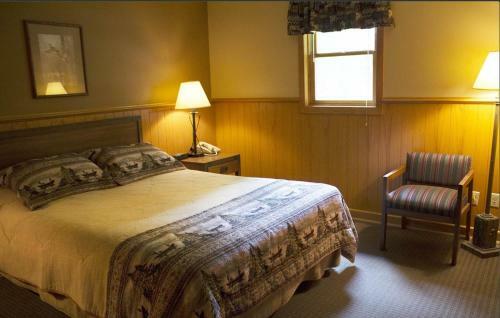 Giant City Lodge
