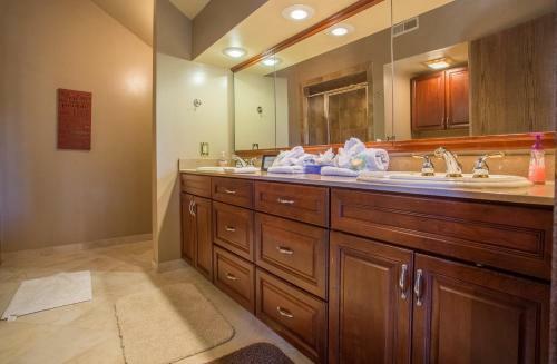 Ozarks Outdoor Legacy Home