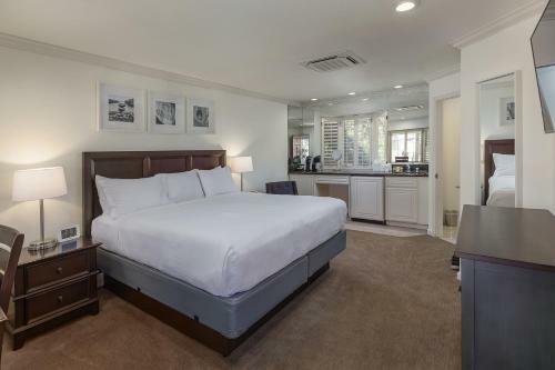 Hotel Saratoga Oaks Lodge