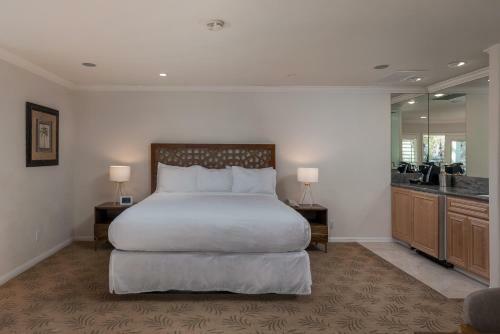 Hotel Saratoga Oaks Lodge