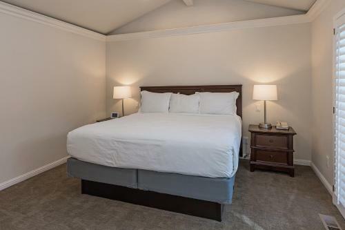 Hotel Saratoga Oaks Lodge