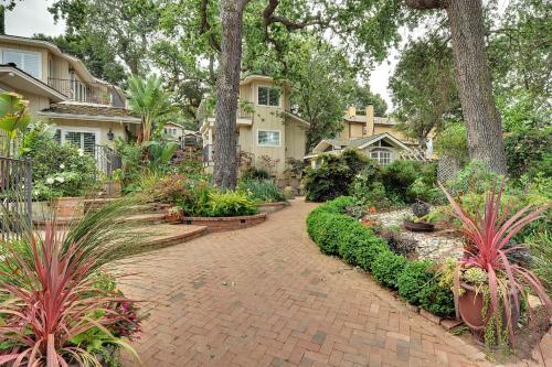 Hotel Saratoga Oaks Lodge