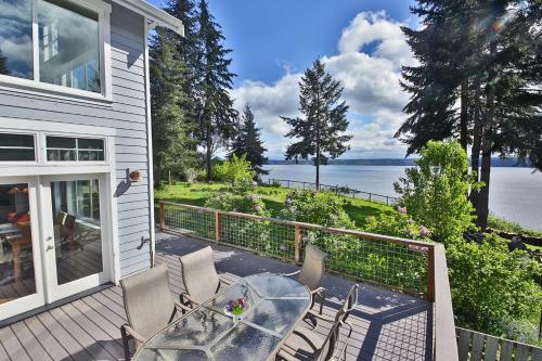 254 - Langley By The Sea - Panoramic Vista