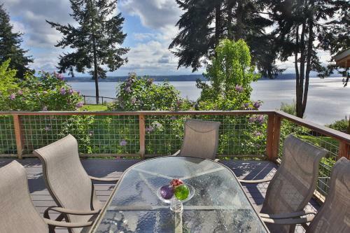 254 - Langley By The Sea - Panoramic Vista