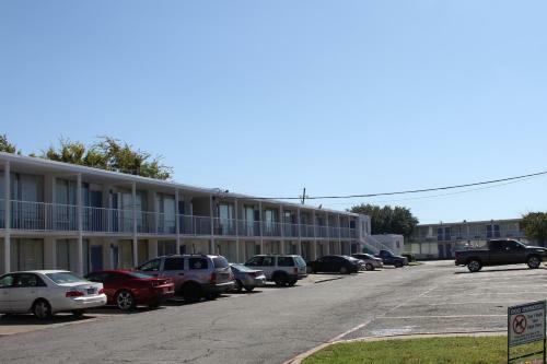Motel Lonestar Inn And Suite