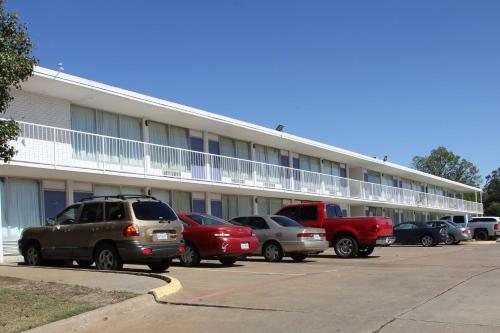 Motel Lonestar Inn And Suite