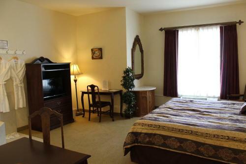 Hotel Silverland Inn & Suites