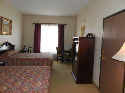 Hotel Silverland Inn & Suites