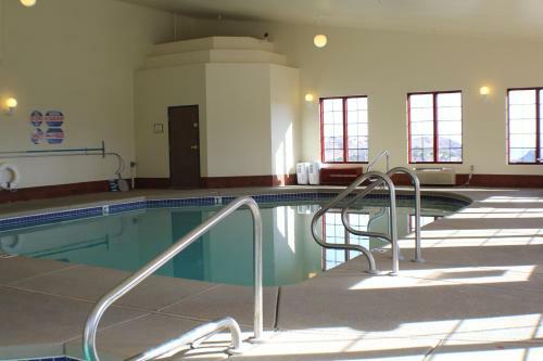 Hotel Silverland Inn & Suites