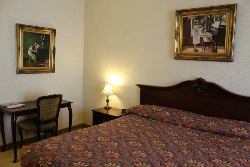 Hotel Silverland Inn & Suites